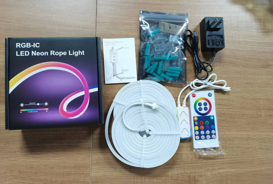 कनेक्टर एडाप्टर के साथ 110-120V सिलिकॉन नियॉन स्ट्रिप लाइट IP20 / IP65 / IP67 / IP68